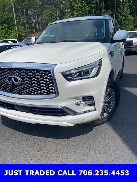 2023 INFINITI QX80 LUXE