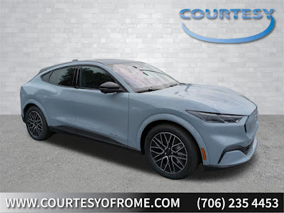 2025 Ford Mustang Mach-E