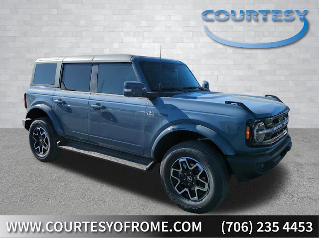 2025 Ford Bronco Outer Banks