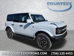 2026 Ford Bronco Outer Banks