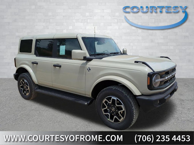 2026 Ford Bronco Outer Banks