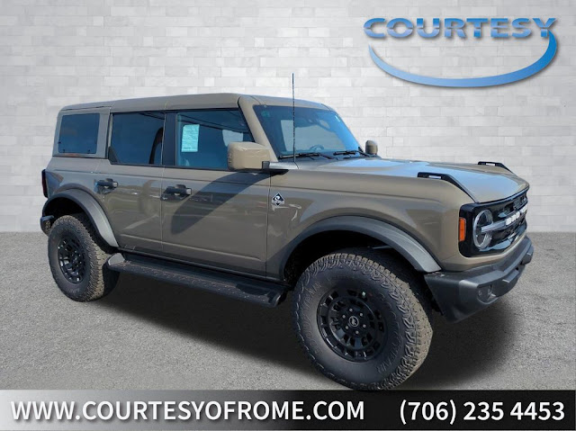 2026 Ford Bronco Outer Banks