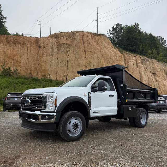 2026 Ford F-550SD XL