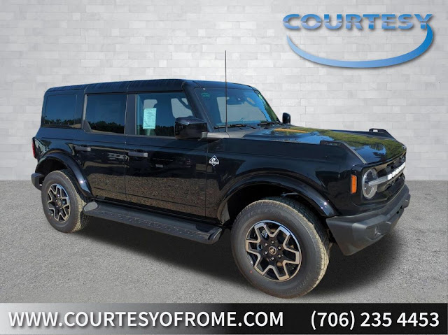 2026 Ford Bronco Outer Banks