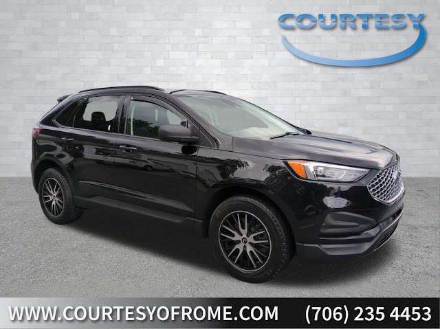 2023 Ford Edge SE