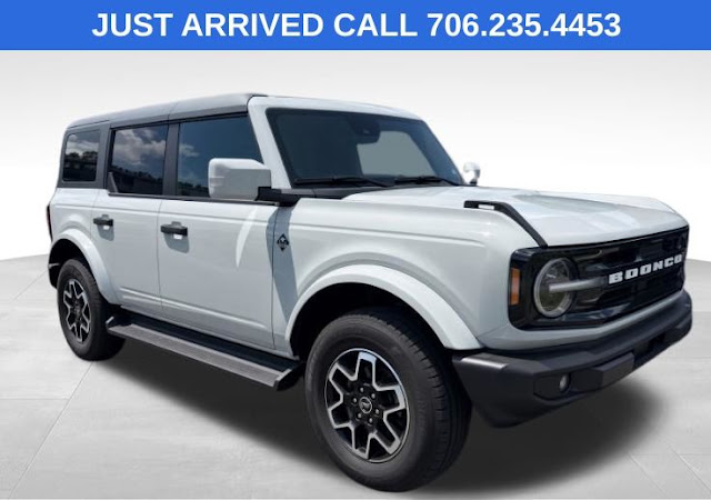 2026 Ford Bronco Outer Banks